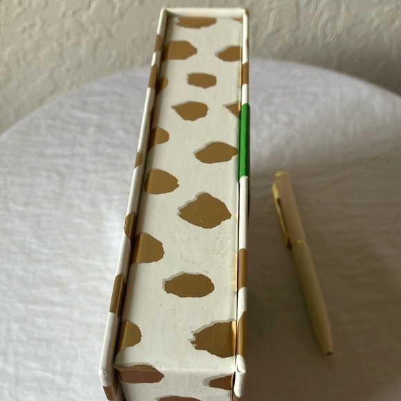 Kate Spade: Gold & White Note Holder with Pen - Picture 9 of 16